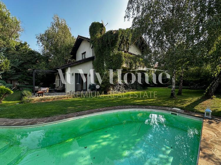 VIla cocheta, strada privata, in apropierea padurii, Iancu Nicolae