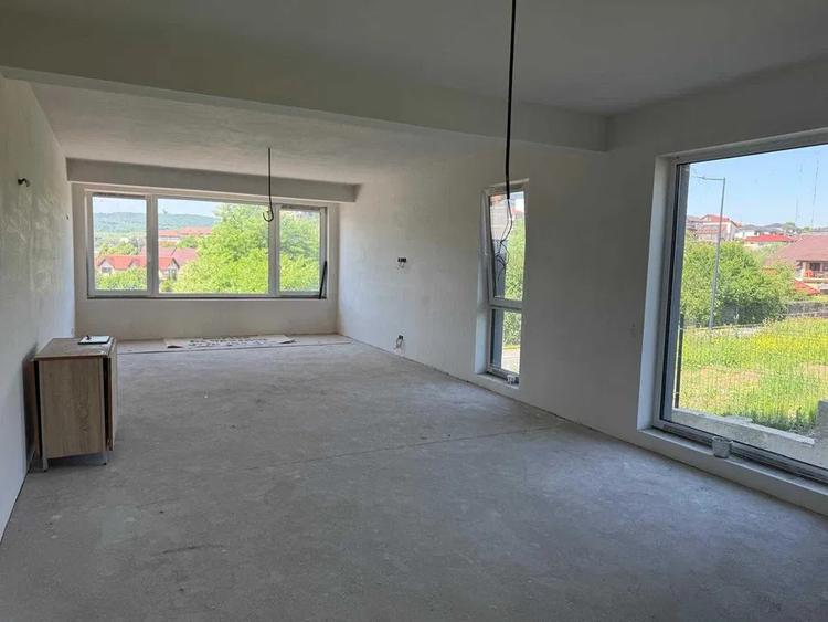 Casă modernă D+P+E, 166 mp utili, cu garaj, Dâmbul Rotund