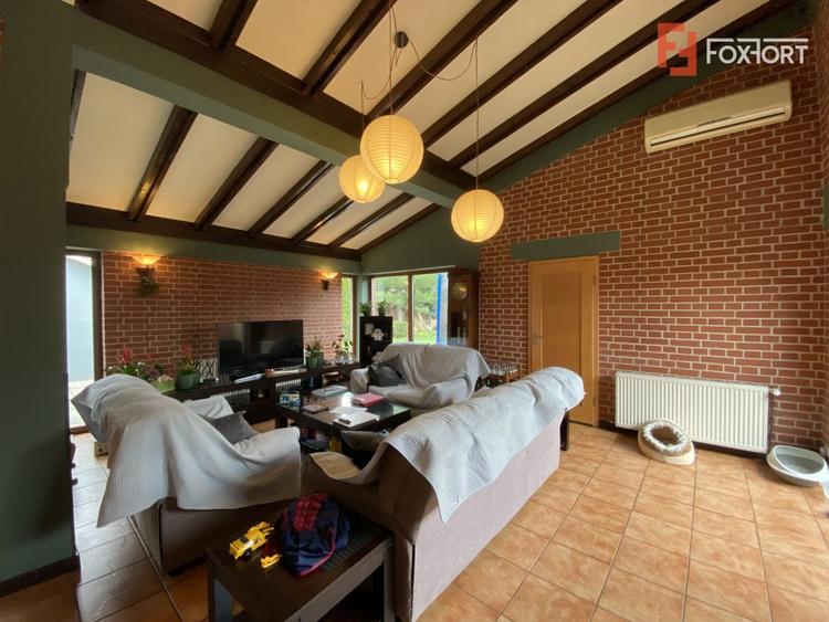 Vila cu 10 camere, de vanzare in Chisoda - ID V3322