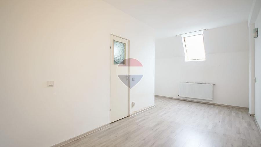 Vila DE INCHIRIAT - Zona BLUMANA
