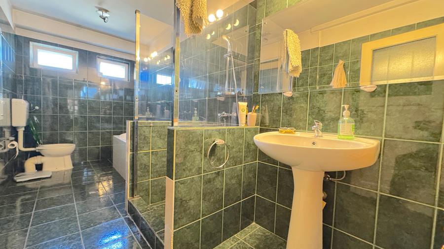Casa 10 Camere - 288 MP - Curte 990 MP - Vad Stradal Soseaua Salaj - NOU