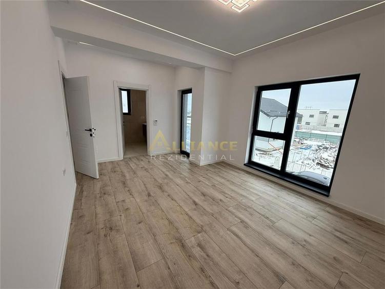 <Casa individuala cu finisaje de lux> 4 camere 3 bai + dressing teren 540mp