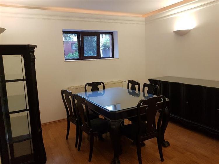 Inchiriere vila office