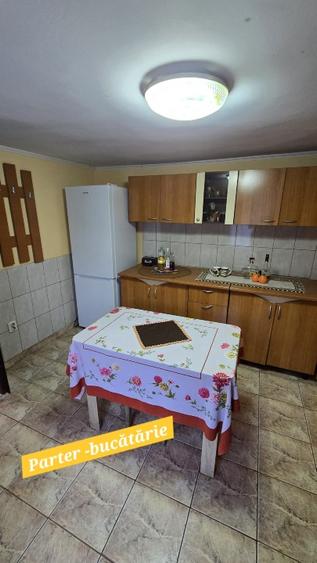 Proprietar, vând casă P+M, loc. Boș, jud. Hunedoara, 8km de Castelul Corvinilor