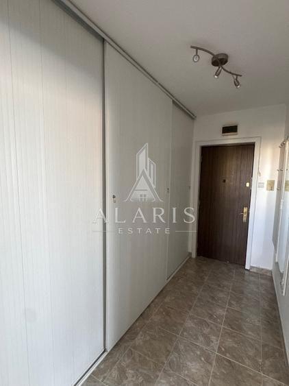 Apartament cu 2 camere, decomandat, zona Torontalului - 9
