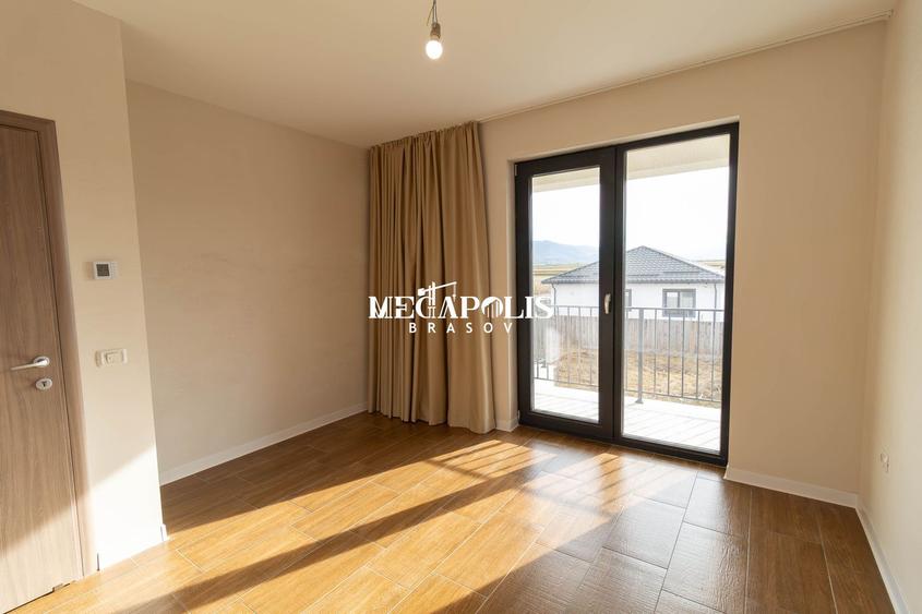 Casă tip duplex de vânzare | 5 camere | 135 mp utili | teren 430 mp