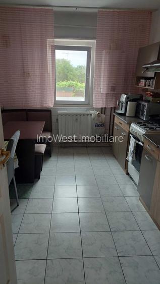Lipovei | 4 Camere | Etaj 1 | Decomandat | Centrala Proprie - 2