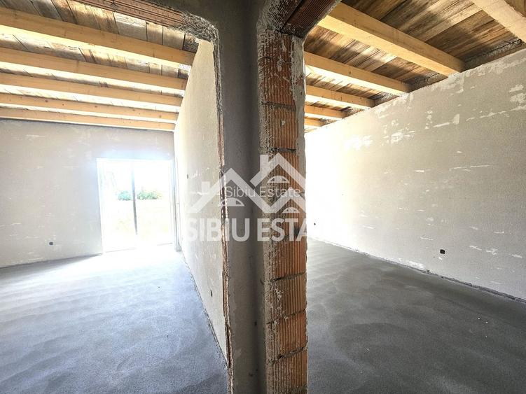 Casa 5 camere, casa noua curte mare
