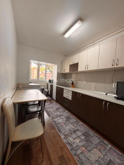 Apartament cu 3 camere de inchiriat in Racadau ,et 1/4 cu loc de parcare - 4