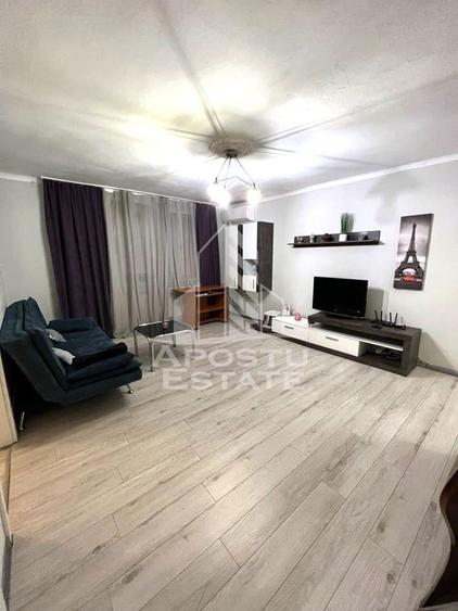 Inchiriez ap 2 cam central langa Universitatea de Vest si Politehnica