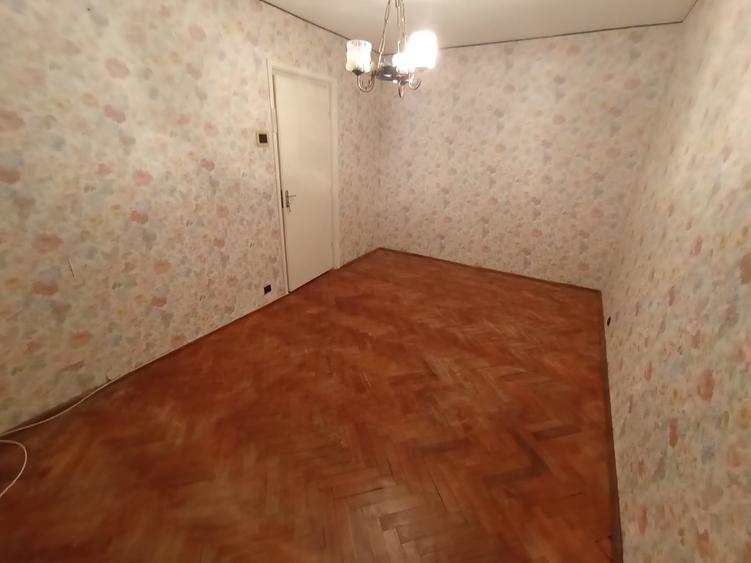 Apartament 3 camere Cantemir, etaj 2! Ideal pentru renovare!