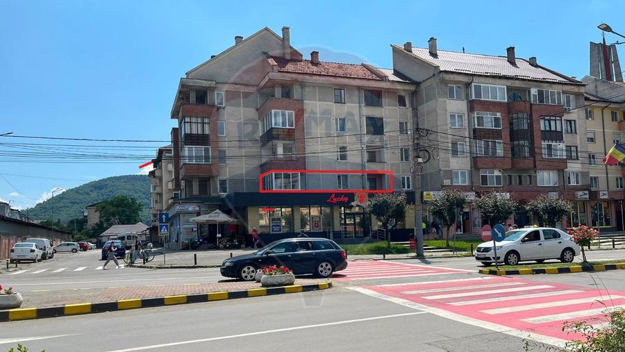 Apartament 3 camere, blocul M.A.I, terasă 80 MP!