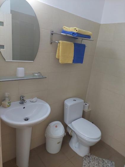 Vand pensiune Vama Veche, 2 corpuri, 610 mp construiti, 1019 mp teren, 21,5m fr