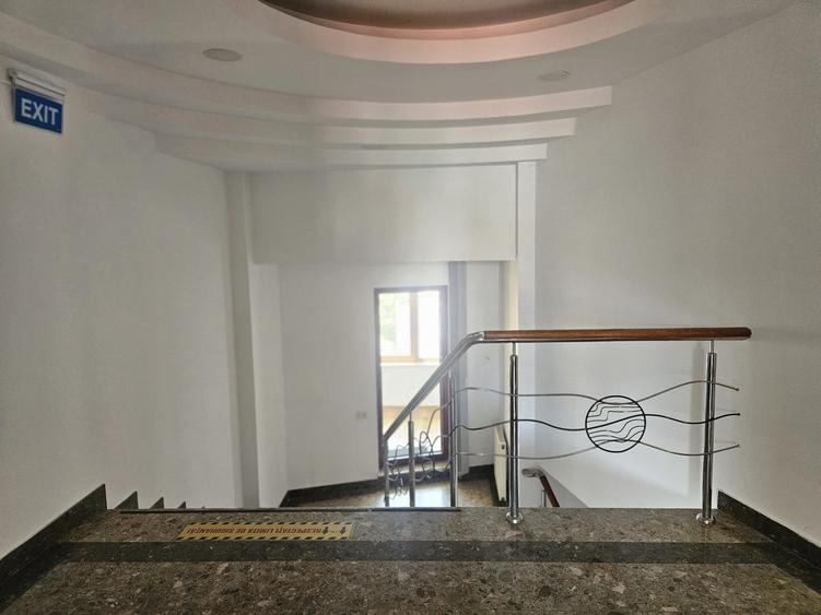 Cladire de birouri/showroom -760 mp/7.5 euro/mp+tva /Zona 13 Septembrie