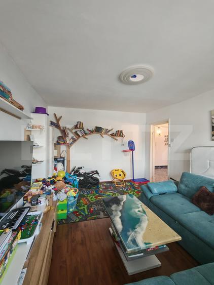 Apartament cu 4 camere, decomandat, 75 mp, zona Parcul Teilor
