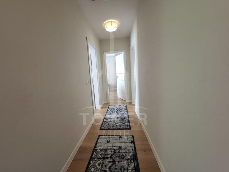 Penthouse de vânzare – finisaje premium, terasă generoasă