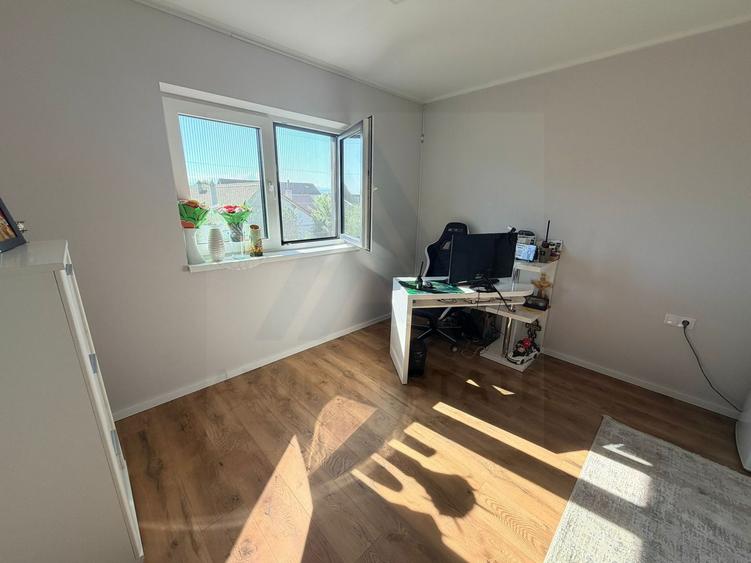Casa individuala utilata 4 camere 120 mp utili garaj si teren Cristian