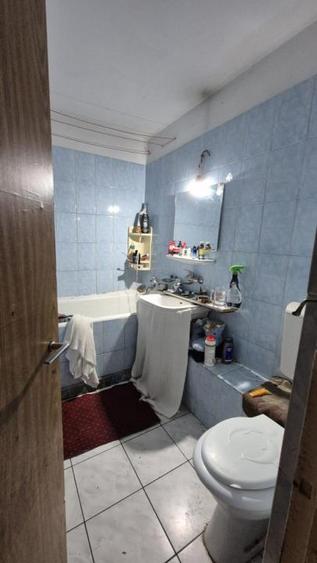 4 Camere Crangasi ,5 minute de Metrou