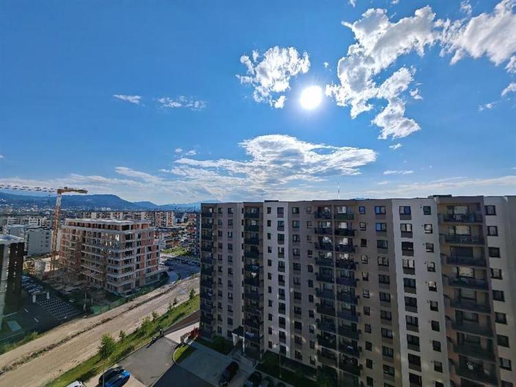 Inchiriem Apartament 2 Camere, Modern, Decomandat, Tractorul