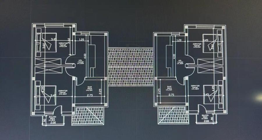 Duplex individual - toate utilitatile - zona excelenta - personalizare interioar