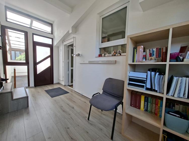 Apartament la casă, pe două niveluri – Zona Blumana, Str. Grădinarilor