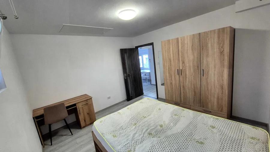 Apartament cu 3 camere decomandat, mobilat în Semicentral