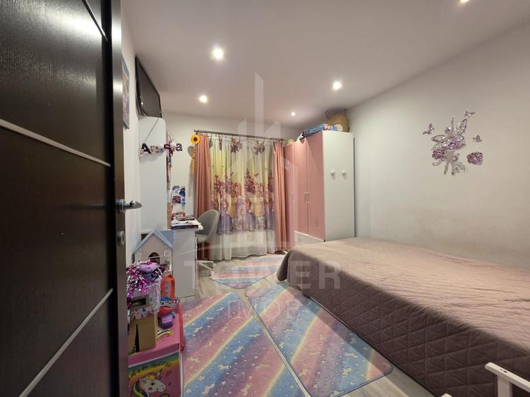Apartament decomandat 4 camere - Terezian