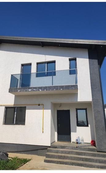Casa Tip Duplex, 4 Camere , curte - Comuna Pantelimon/Selgros- Comision 0%