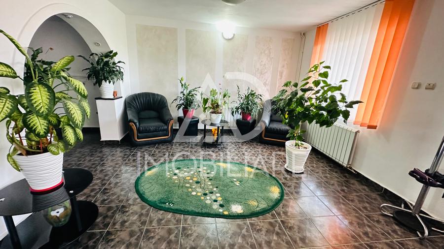 Vânzare vilă spațioasă în Târgu-Jiu , Bld Ecaterina Teodoriu