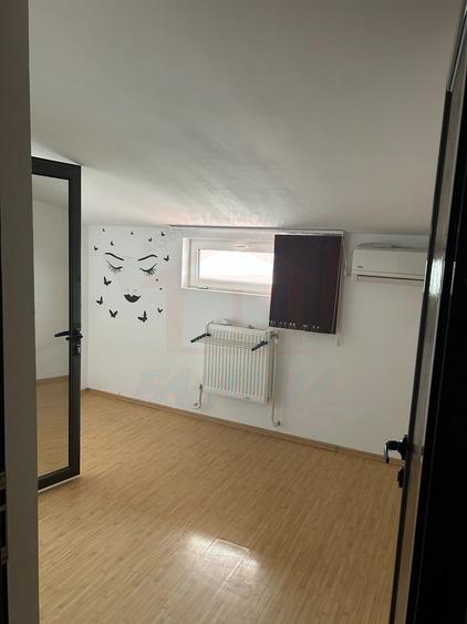 55.000 euro, APARTAMENT,  tip mansarda pe 2 nivele SIDERURGISTILOR