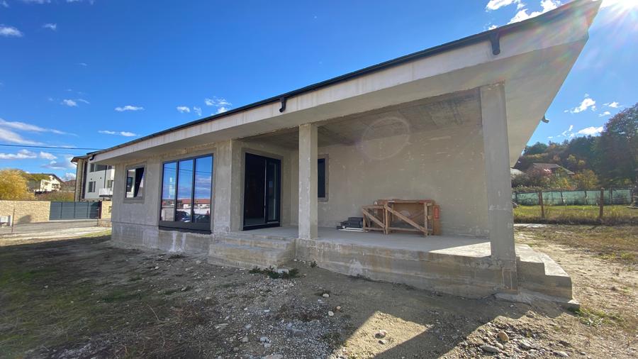 Casa pe parter, Rolast, Pitești- idealimob.ro