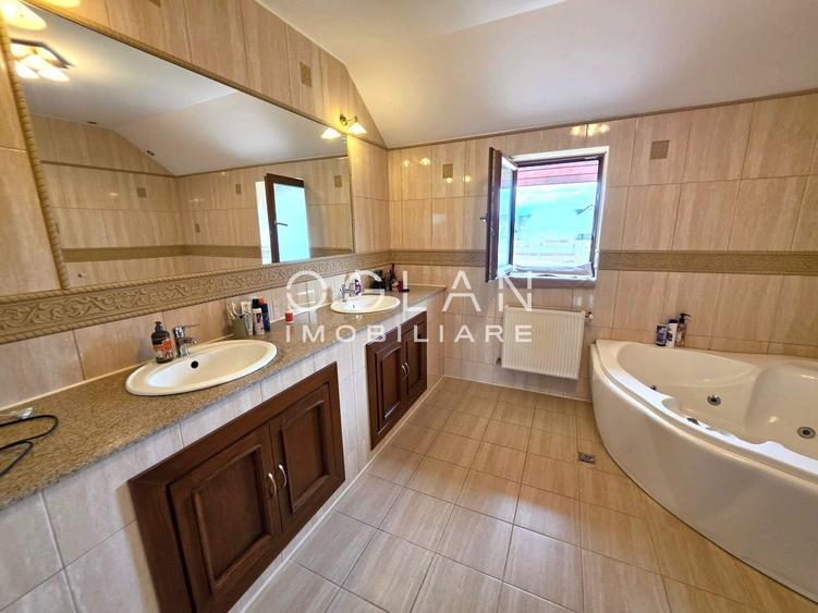 Casa Individuala 5 camere, 210 mp utili, zona premium in Selimbar