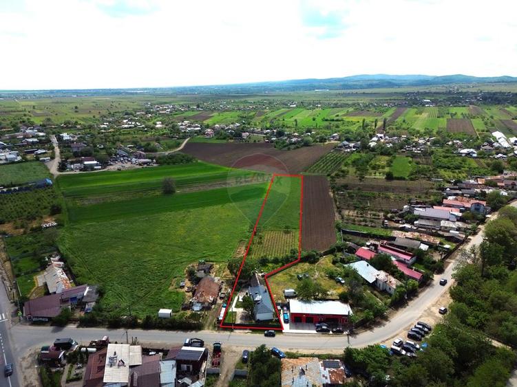 Casă renovata cu teren 5000 mp Popesti