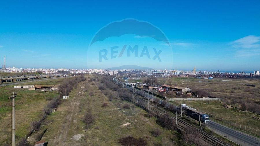 Teren industrial de vanzare, zona Poarta 7, Constanta