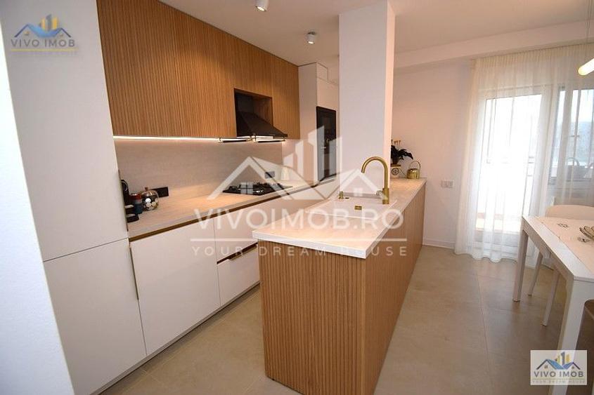 Bd Decebal / Prima Închiriere / mobilat și utilat Lux / terasă 14 mp