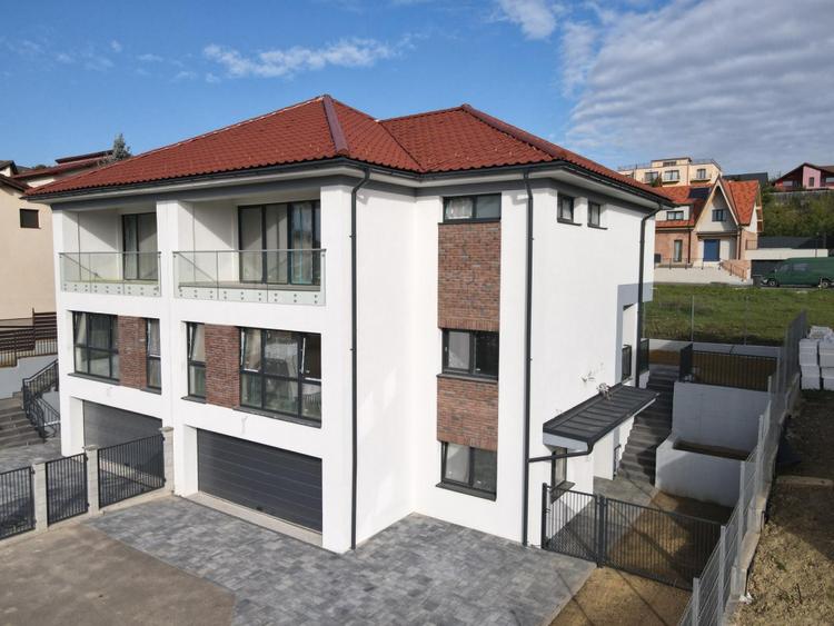Casa D+E+E lângă Auchan Iris, Elite City, Cluj Napoca