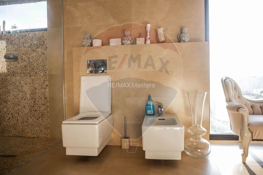 Casă / Vilă de lux cu 6 camere de vânzare în Șcheia, Suceava - 42