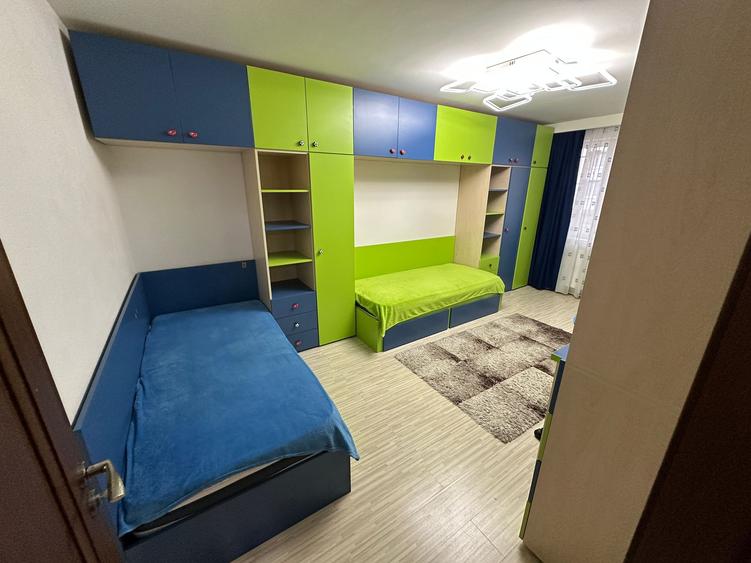 Apartament 4 camere - Pantelimon - Loc Parcare
