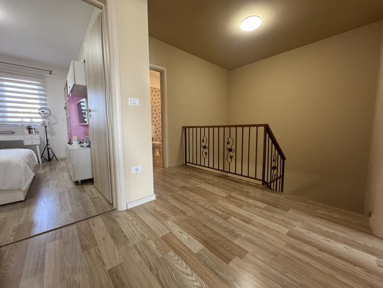 Duplex 4 camera, 120mp utili, 330mp teren-Mosnita Noua