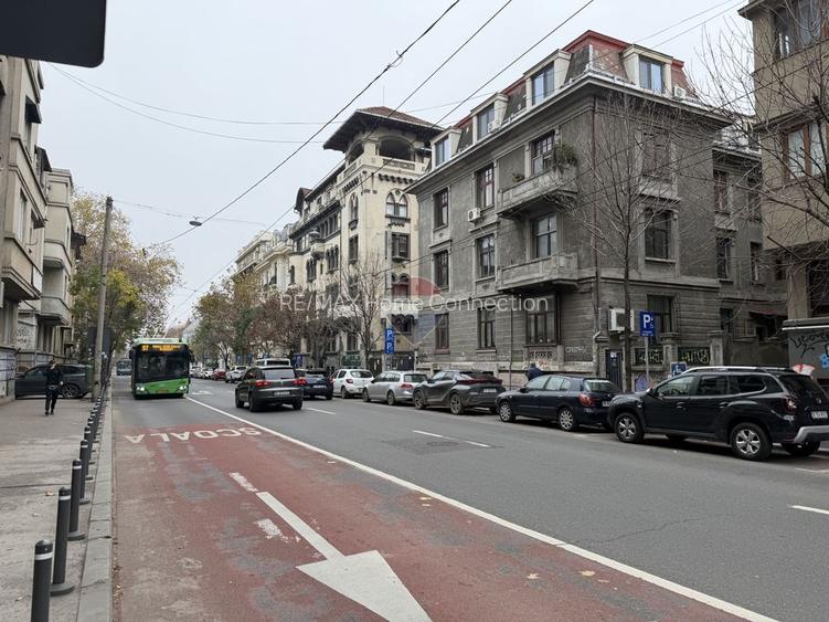 Apartament cu personalitate în vilă interbelică | Bd. Dacia - 5