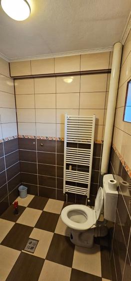 Închiriez spațiu comercial / medical – 120 mp – Abrud, Str. Detunata – 500 €/lun