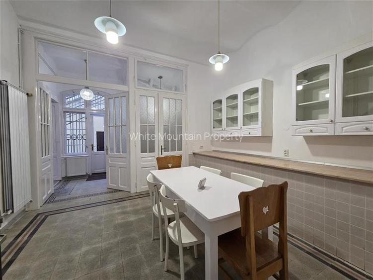 Apartament superb renovat in Centrul Istoric Brasov - 34