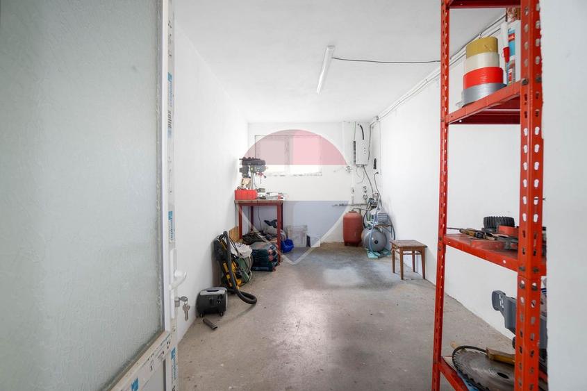 Hala de vanzare si casa pe acelasi teren- Comision 0%- Prejmer