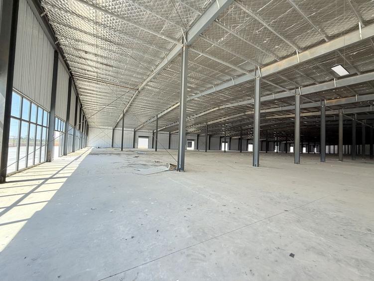 Centru Comercial 16000 mp hale depozitare productie logistica