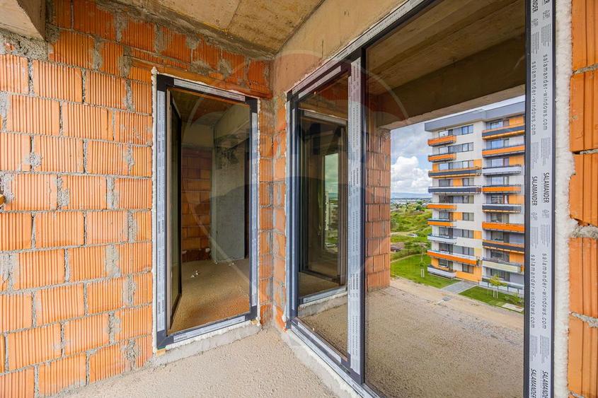 Apartament cu 3 camere, 77 mp utili, etaj 6, Capitolis Residence