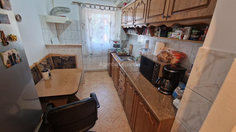 Apartament 3 camere Tractorul - 4