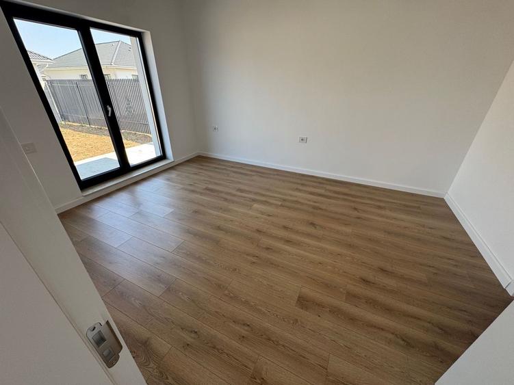 Case Napoletane Tunari , curte 400m, 0% COMISION