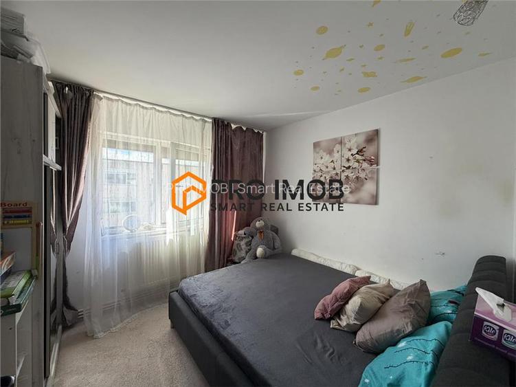 Apartament 3 camere cf 1 semidecomandat zona Micro 3 - 3