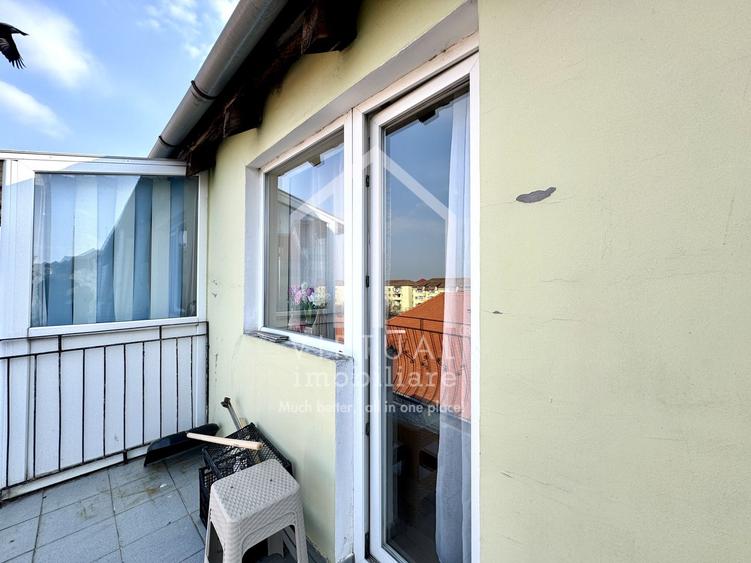 Mansarda cu 3 camere, 67mp utili+ 2 balcoane, intabulata, Terezian