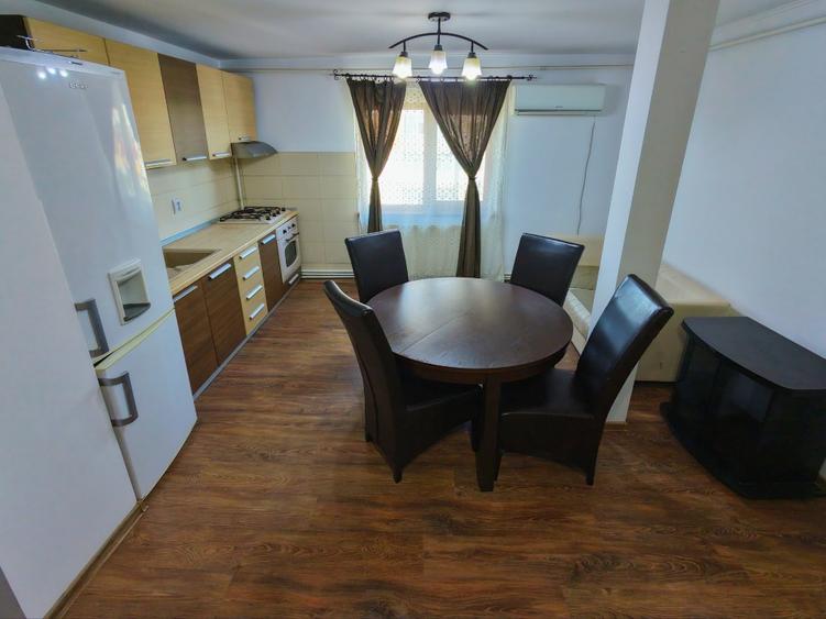 🏡 De închiriat | Apartament 3 camere